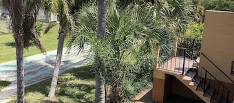 Travelodge by Wyndham Fort Myers North