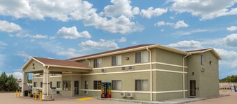 Days Inn by Wyndham North Platte