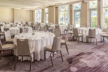 Courtyard by Marriott Miami Airport - Image 14