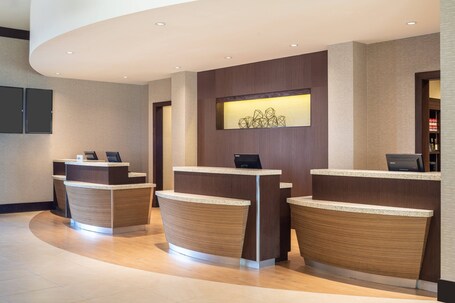 Courtyard by Marriott Miami Airport - Image 8