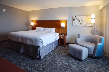 Courtyard by Marriott Miami Airport - Image 13
