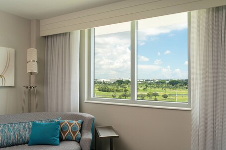Courtyard by Marriott Miami Airport - Image 40