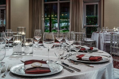 Courtyard by Marriott Miami Airport - Image 5