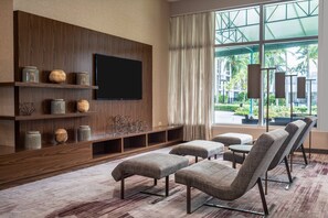 Lobby lounge