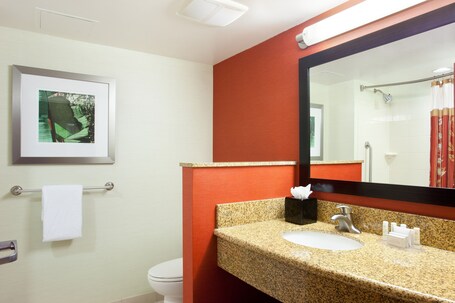 Courtyard by Marriott Miami Airport - Image 16