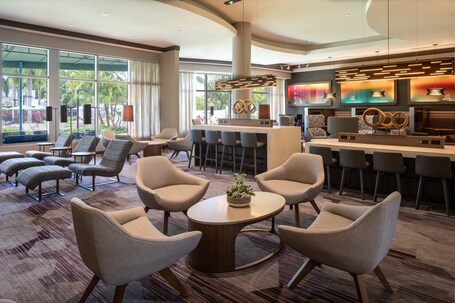 Courtyard by Marriott Miami Airport - Image 4