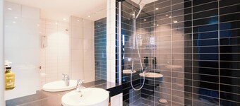 Holiday Inn Express Lille Centre by IHG