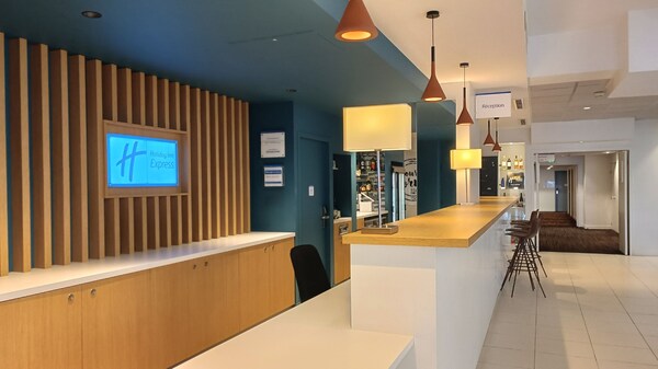 Holiday Inn Express Lille Centre By Ihg - Lambersart