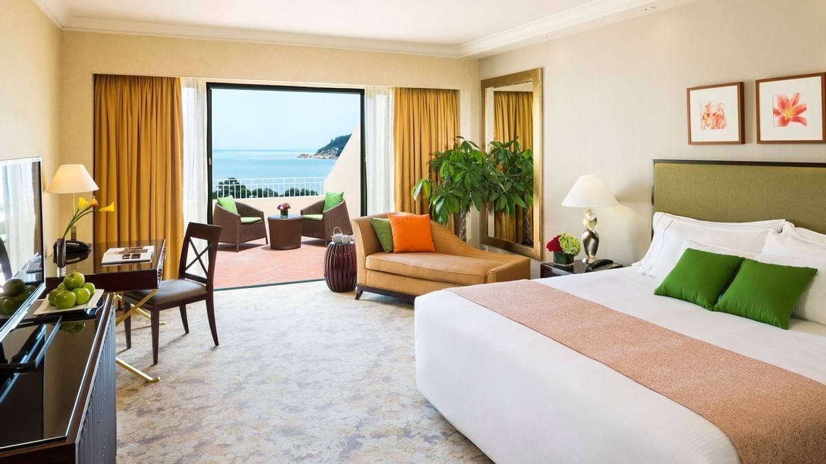 Ropa de cama de alta calidad y minibar 