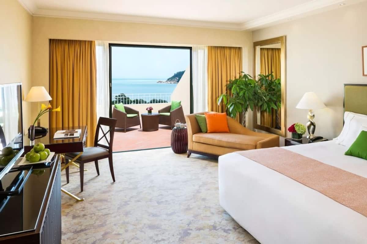 Ropa de cama de alta calidad y minibar