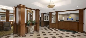 Days Inn & Suites by Wyndham Omaha NE