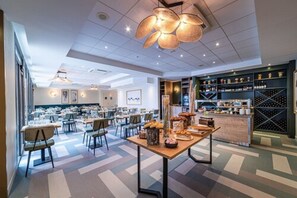 Frokostbuffé hver dag (EUR 17 per person)