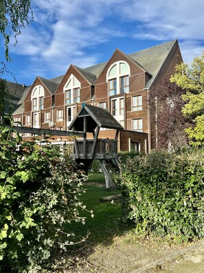 Children's play area - outdoor