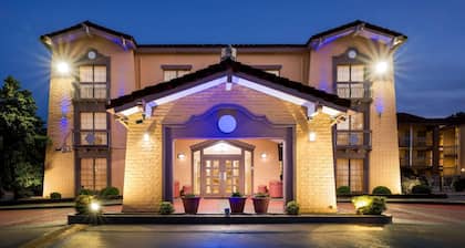 Days Inn by Wyndham Birmingham/West