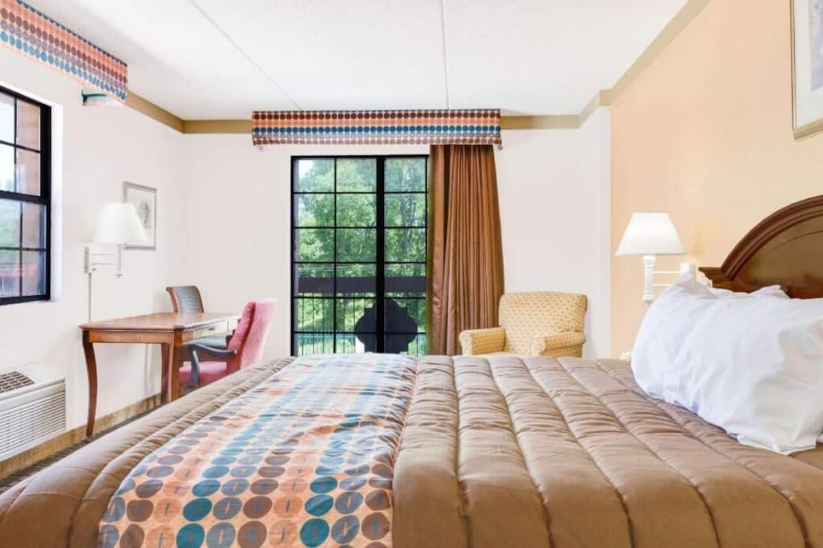 Iron/ironing board, free cots/infant beds, rollaway beds, free WiFi