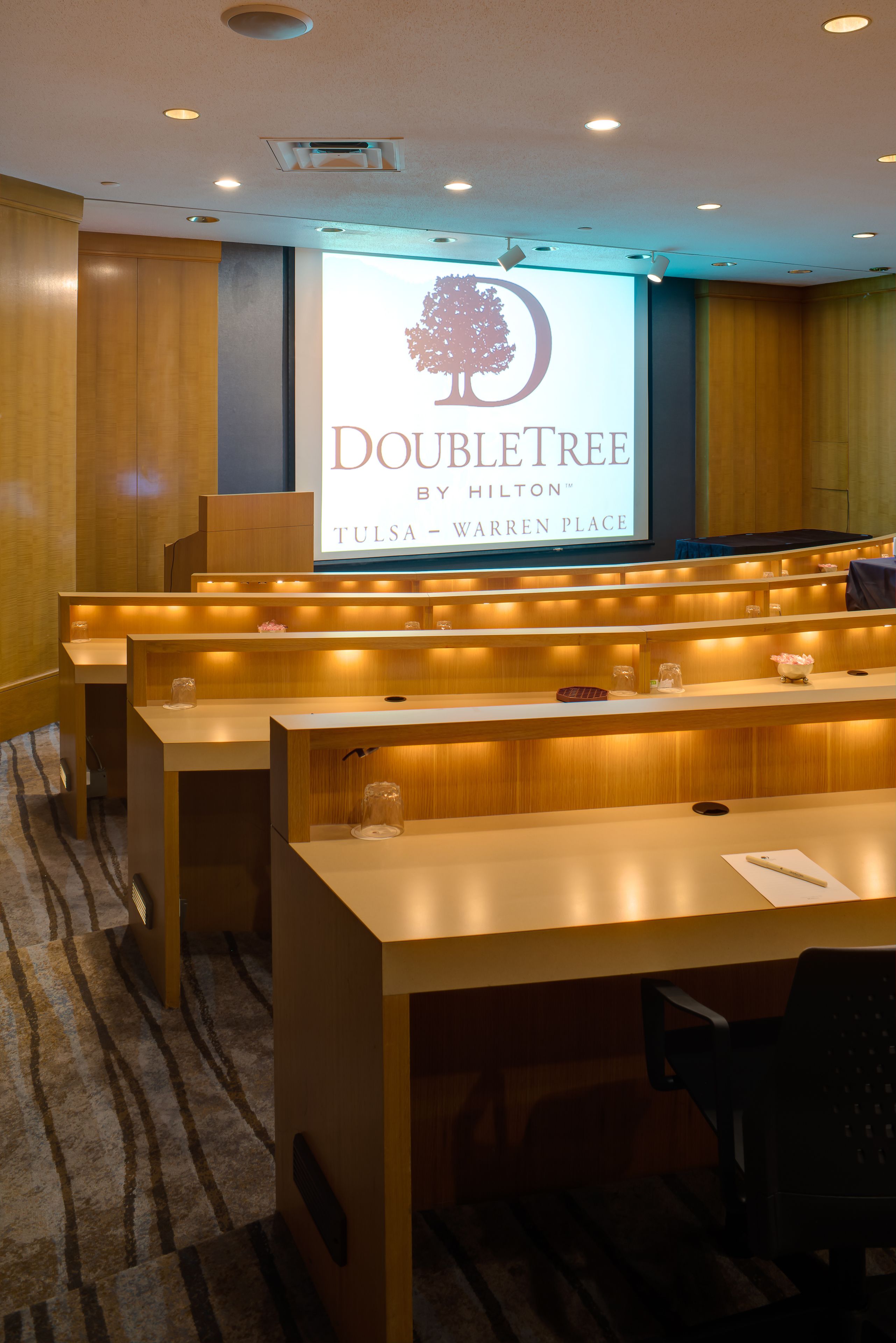 Photo - DoubleTree by Hilton Tulsa - Warren Place