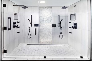 Suite, 1 King Bed, Non Smoking | Bathroom shower - DoubleTree by Hilton Tulsa - Warren Place (Tulsa)