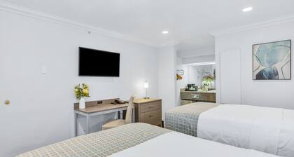 Napa Valley Hotel & Suites