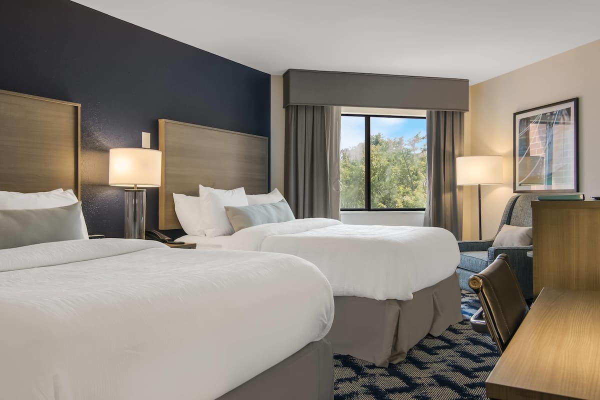 Room, 2 Queen Beds, Accessible, Non Smoking