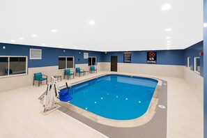 Indendørs pool