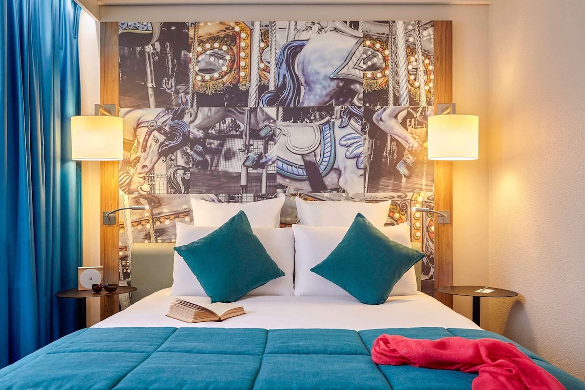 Classic Room, 1 Double Bed | Pillow-top beds, in-room safe, individually furnished, desk