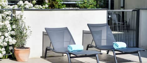 Inomhuspool och en sÀsongsöppen utomhuspool
