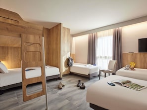 Room, Multiple Beds