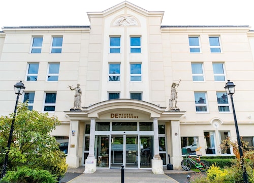 Demeures de campagne Château de Fontainebleau – Mercure