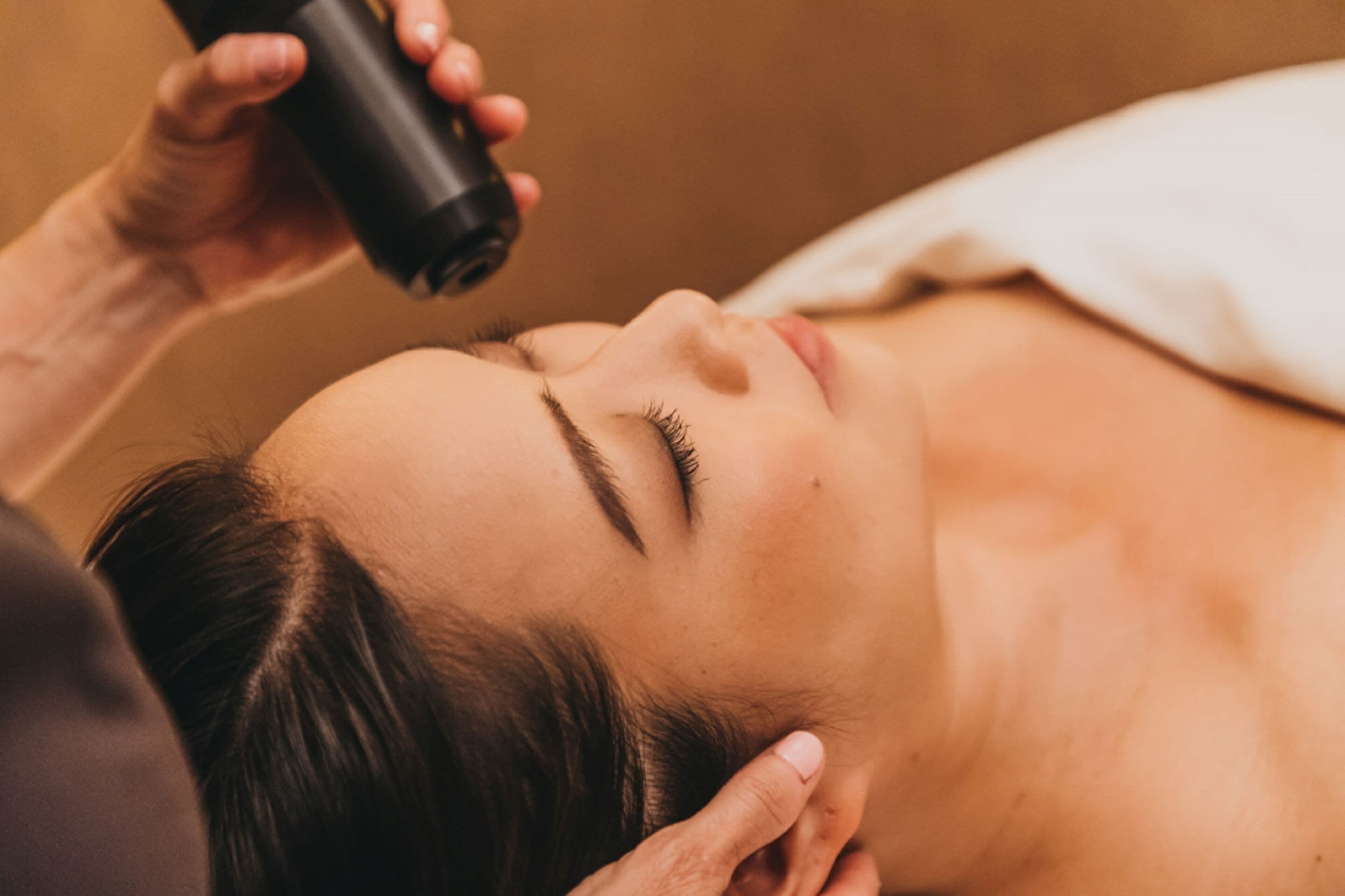 couples treatment room(s), body treatments, aromatherapy, body wraps