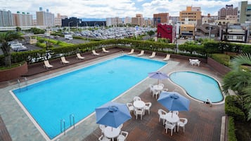 Children’s play area – outdoor