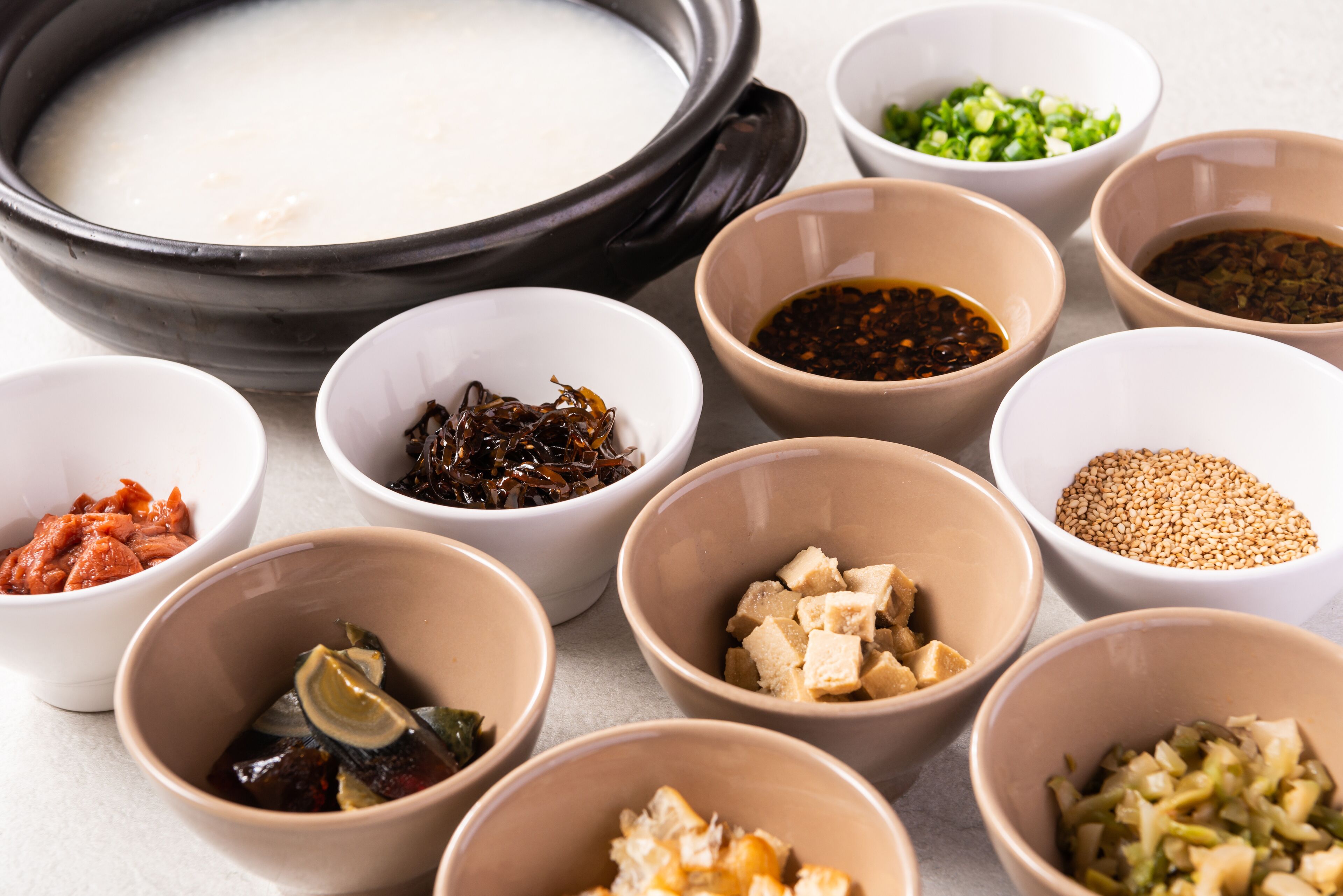 Daily buffet breakfast (JPY 2000 per person)