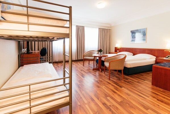 Room - Hotel Excelsior (Frankfurt)