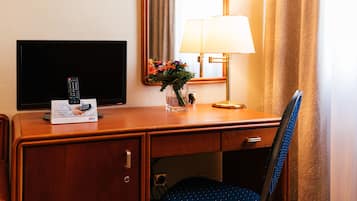 Minibar, coffres-forts dans les chambres, bureau, chambres insonorisées