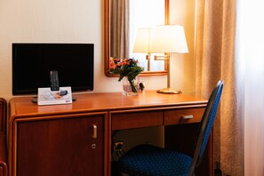 Minibar, in-room safe, desk, soundproofing