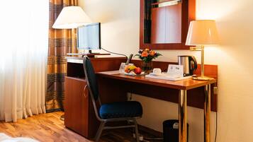 Minibar, in-room safe, desk, soundproofing