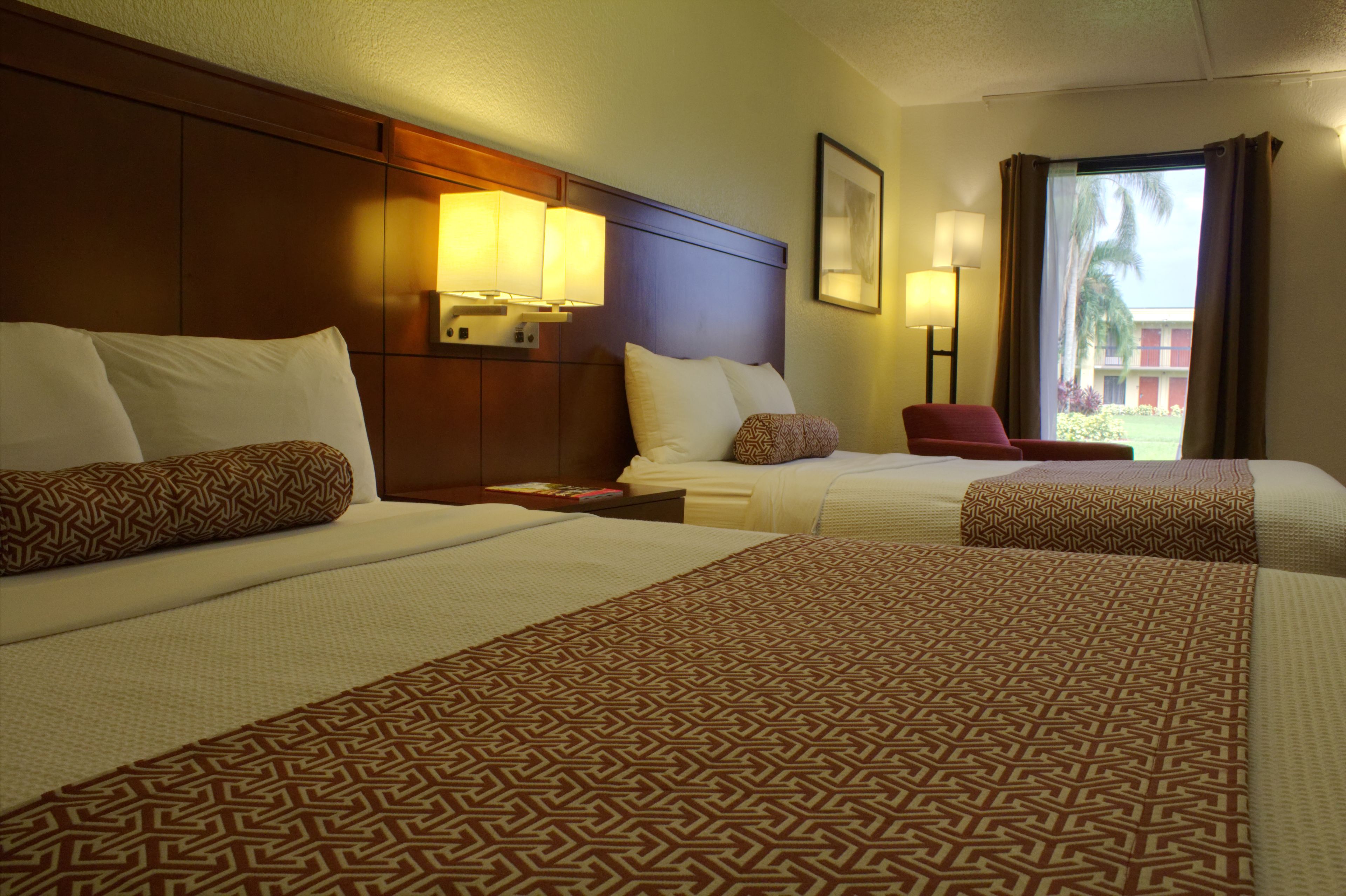 办公桌、遮光窗帘、熨斗/熨衣板、免费 WiFi