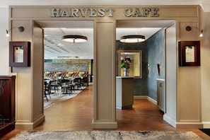 Daily full breakfast (USD 24.95 per person)