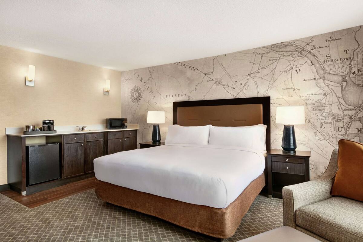 Premium bedding, minibar, in-room safe, desk