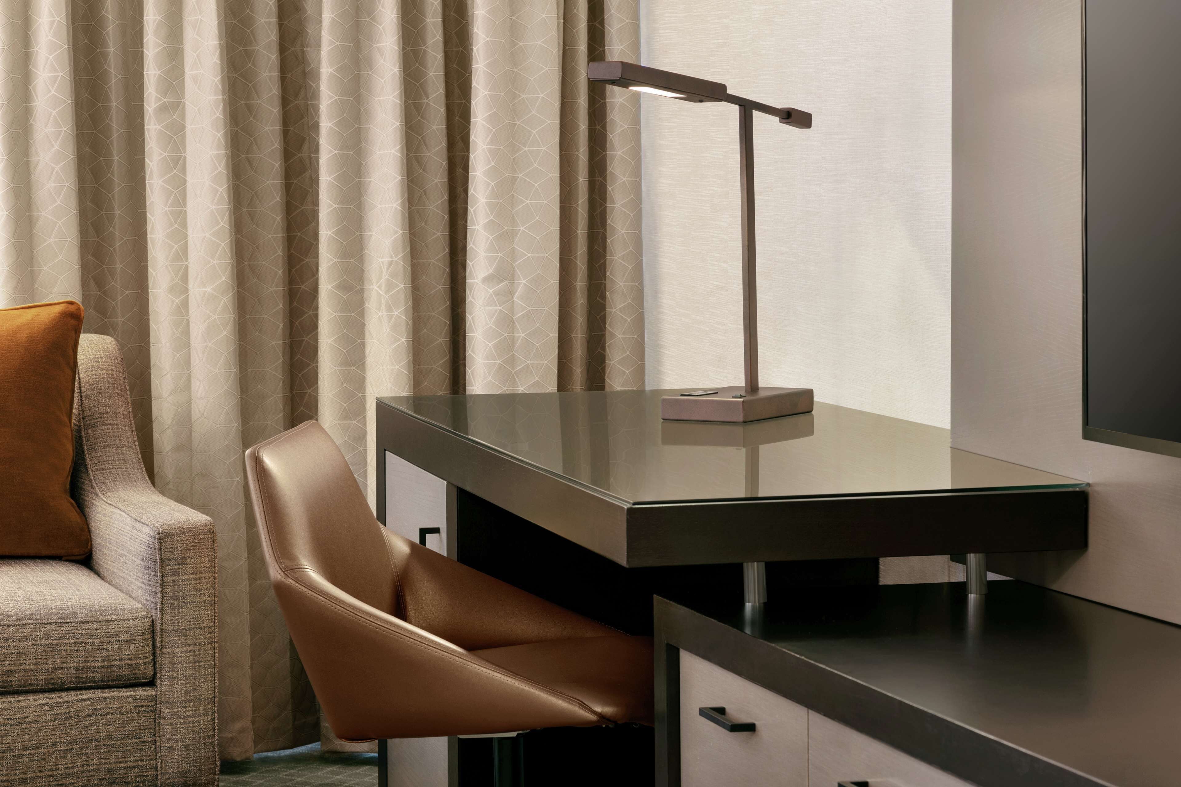 premium bedding, minibar, in-room safe, desk