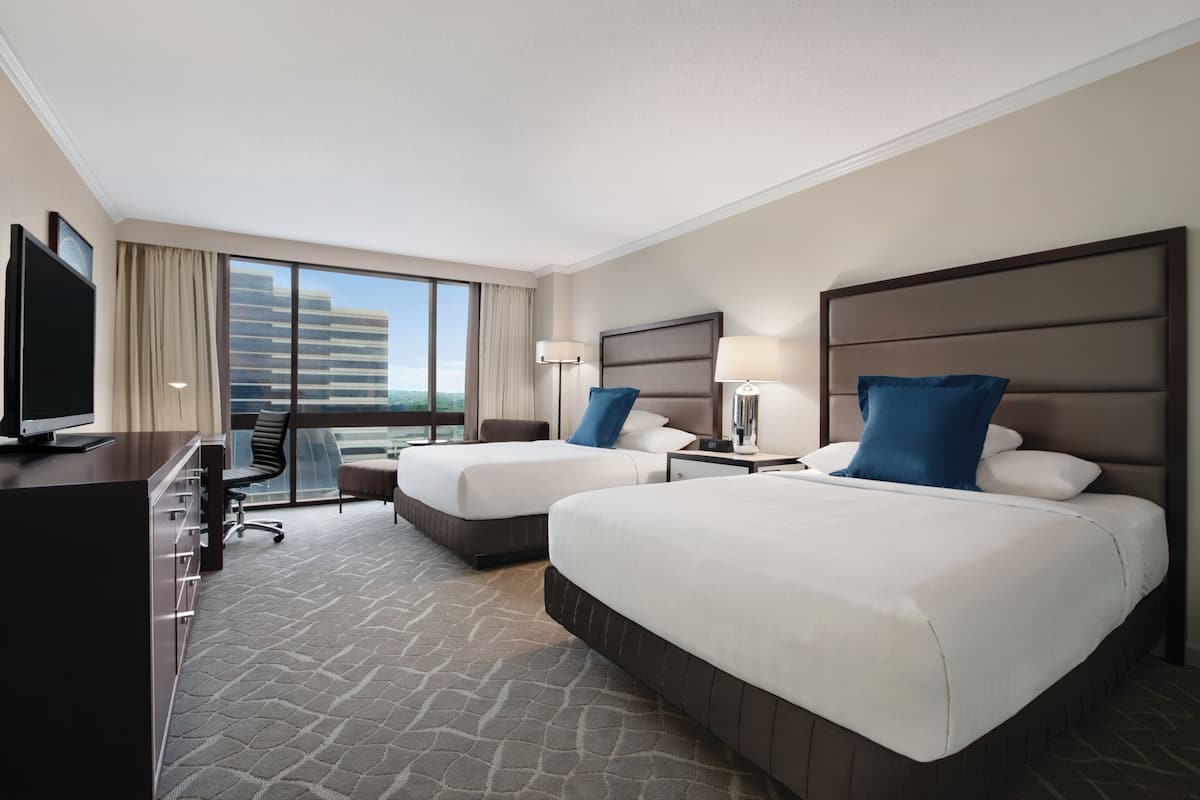 1 bedroom, premium bedding, down comforters, in-room safe