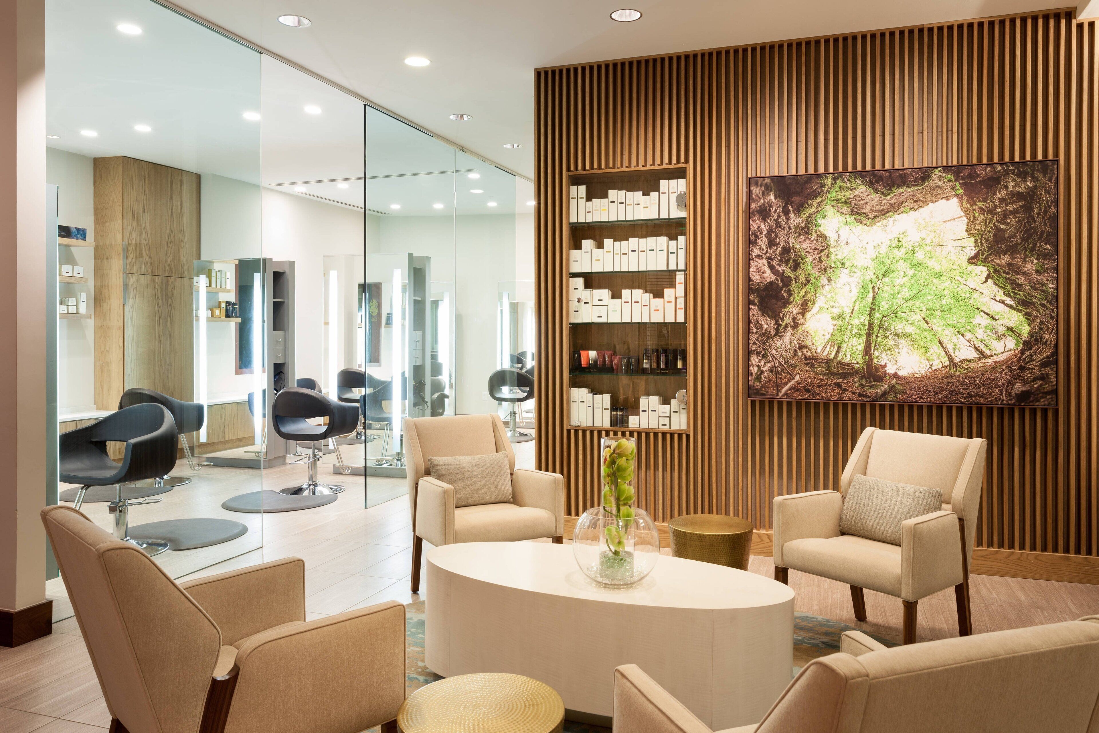 Couples treatment rooms, sauna, hot tub, steam room, body treatments