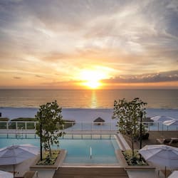 3 outdoor pools, open 8:00 AM to 10:00 PM, free pool cabanas
