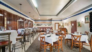 Daily local cuisine breakfast for a fee