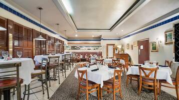 Daily local cuisine breakfast for a fee