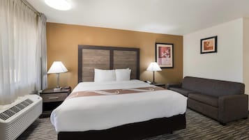 Desk, laptop workspace, iron/ironing board, free WiFi