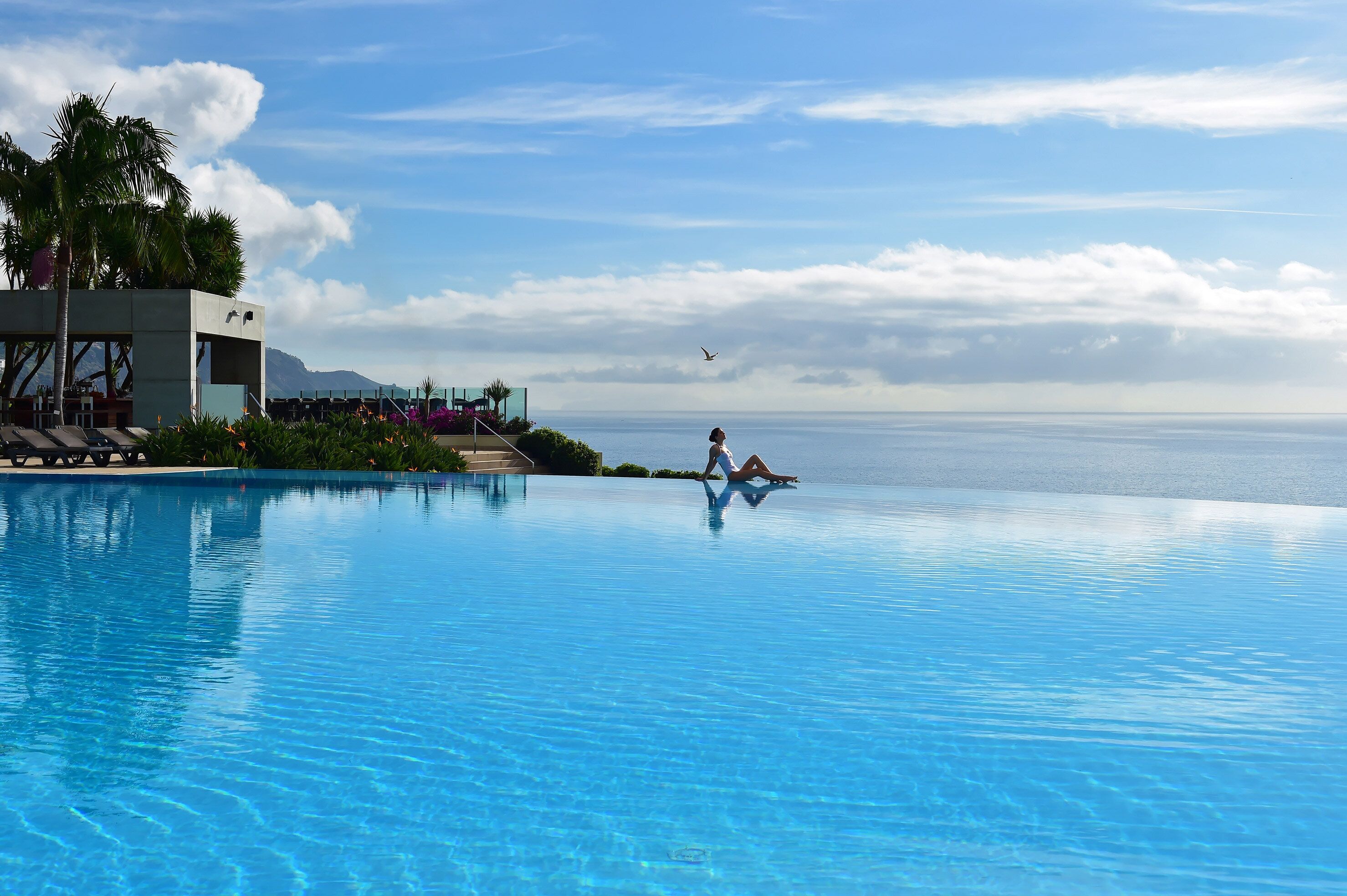 Indoor pool, outdoor pool
