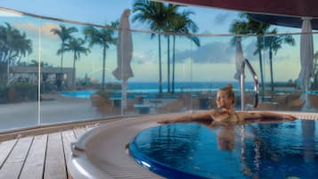 Indoor pool, outdoor pool