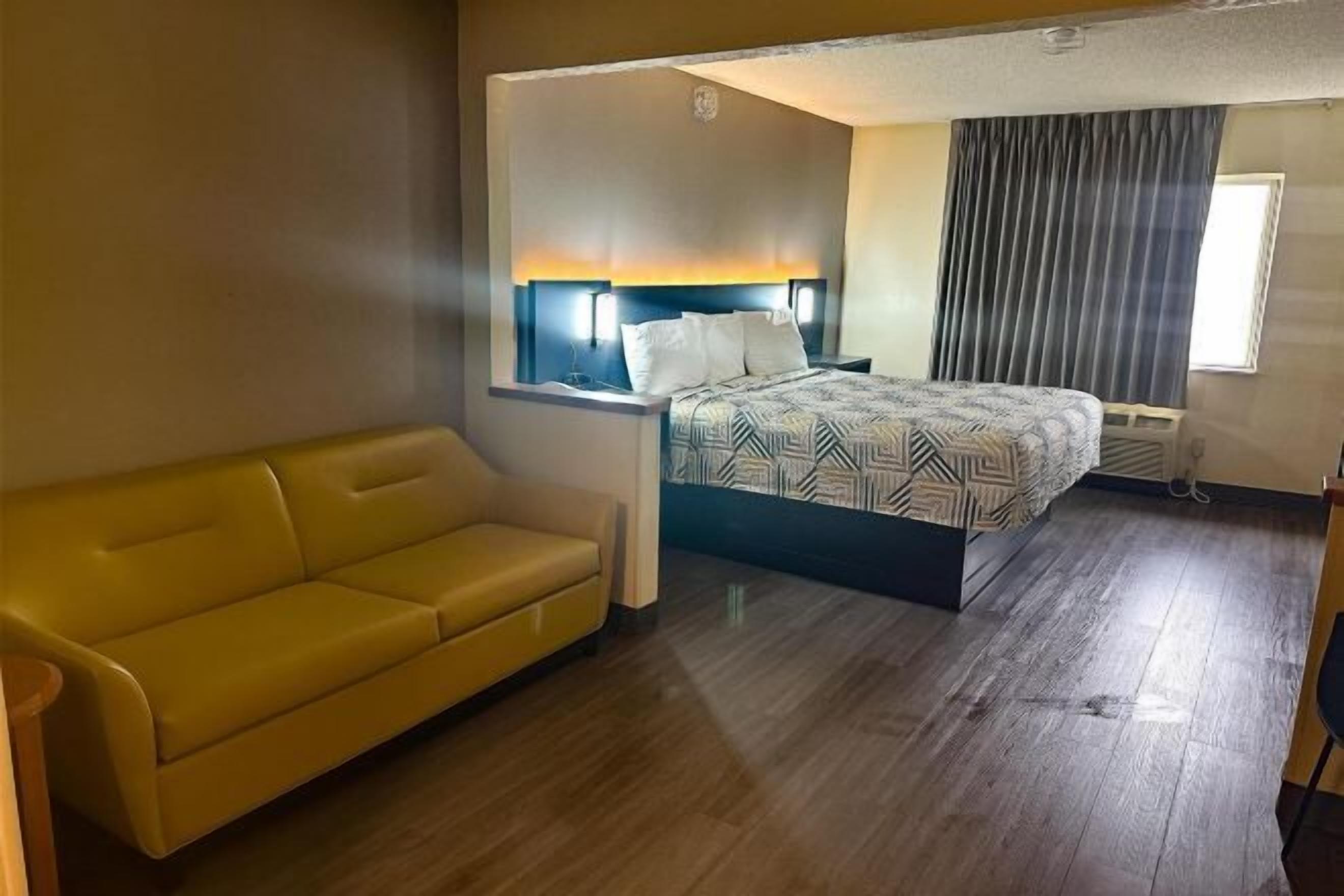 Free WiFi, bed sheets