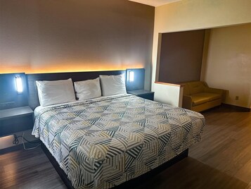 Free WiFi, bed sheets