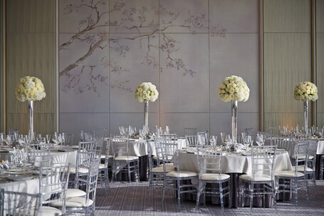 Four Seasons Hotel Toronto - Image 10